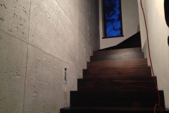płyty z betonu architektonicznego na klatce schodowej